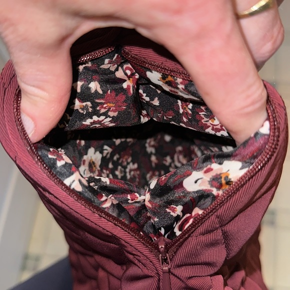 Vera Bradley Raisin Oversized Hobo Shoulder Bag in Performance Twill - Picture 7 of 8